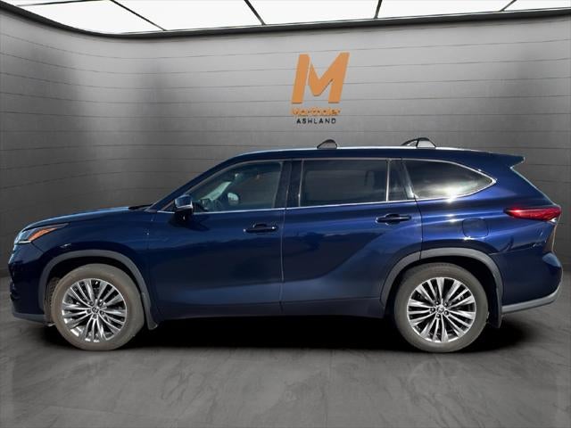 2022 Toyota Highlander Platinum AWD