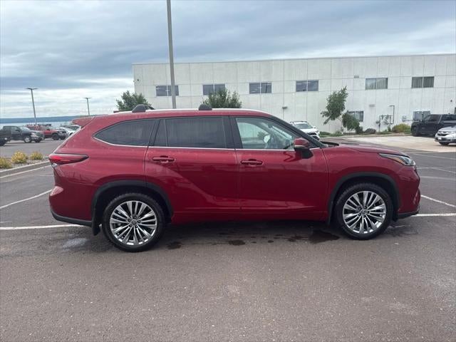 2022 Toyota Highlander Platinum AWD