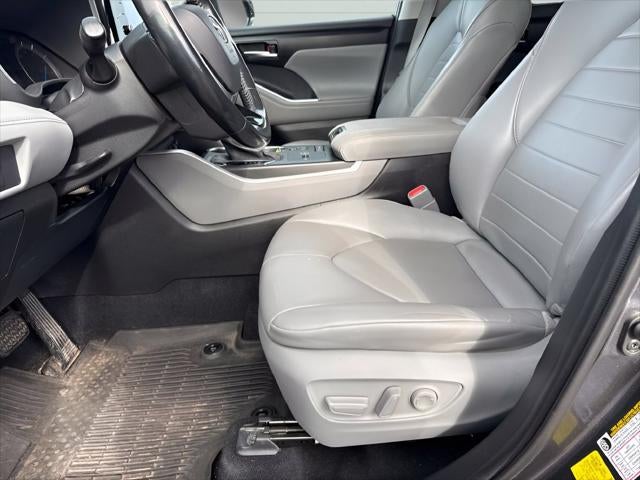 2021 Toyota Highlander Hybrid XLE