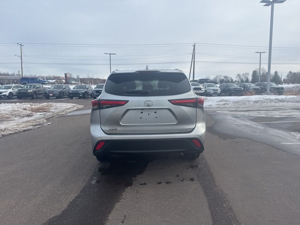 2021 Toyota HIGHLANDER XLE