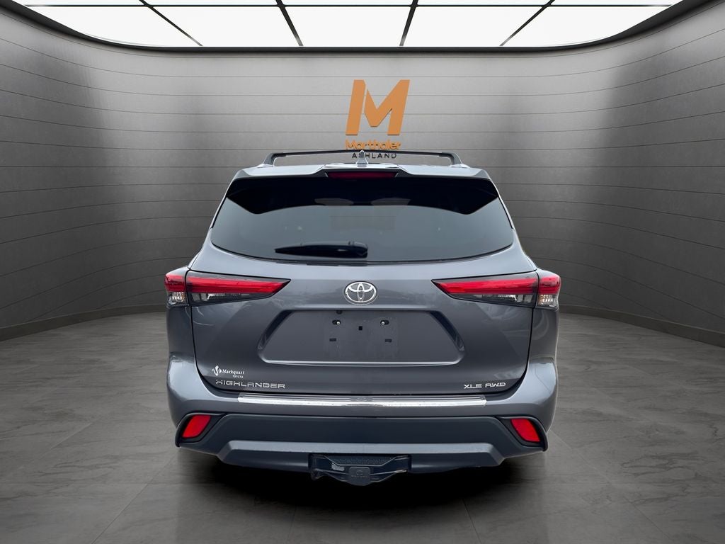 2022 Toyota Highlander XLE AWD
