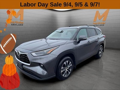 2022 Toyota Highlander XLE AWD