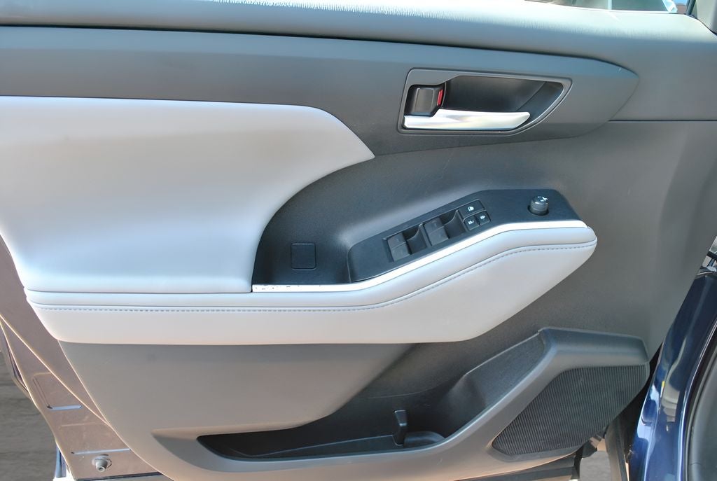 2021 Toyota Highlander XLE AWD