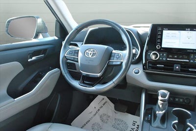 2021 Toyota Highlander XLE AWD