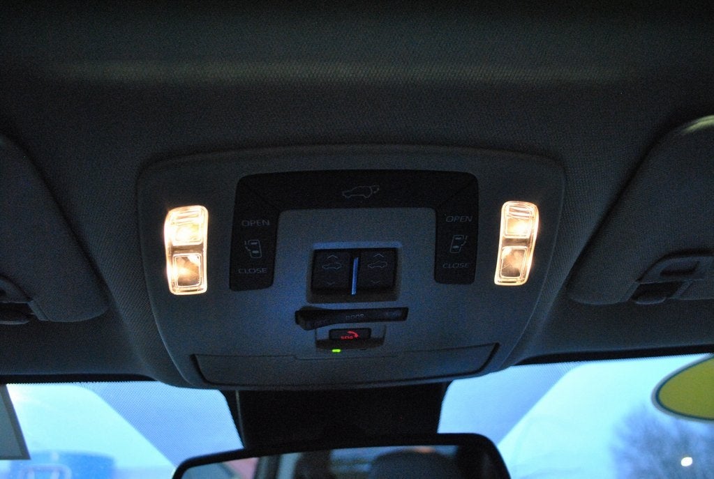 2022 Toyota SIENNA XLE XLE FWD