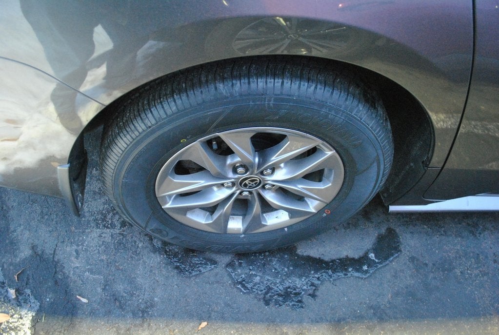 2022 Toyota SIENNA XLE XLE FWD