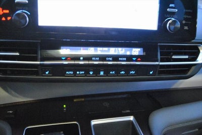 2022 Toyota SIENNA XLE XLE FWD