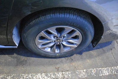 2022 Toyota SIENNA XLE XLE FWD