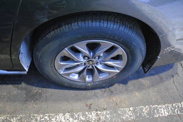 2022 Toyota SIENNA XLE XLE FWD