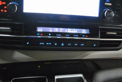 2023 Toyota SIENNA XLE XLE 7 Passenger Plus Package FWD