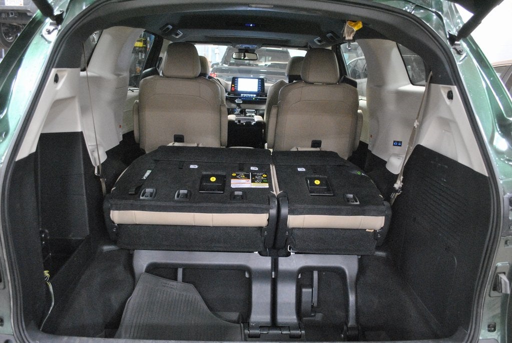 2023 Toyota SIENNA XLE XLE 7 Passenger Plus Package FWD