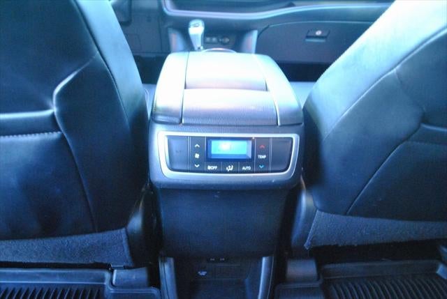 2018 Toyota HIGHLANDER XLE 7 Passenger AWD