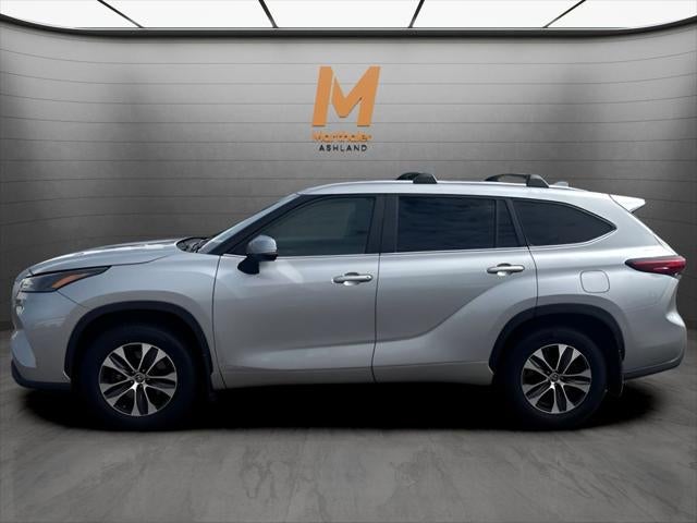 2023 Toyota Highlander Hybrid XLE AWD