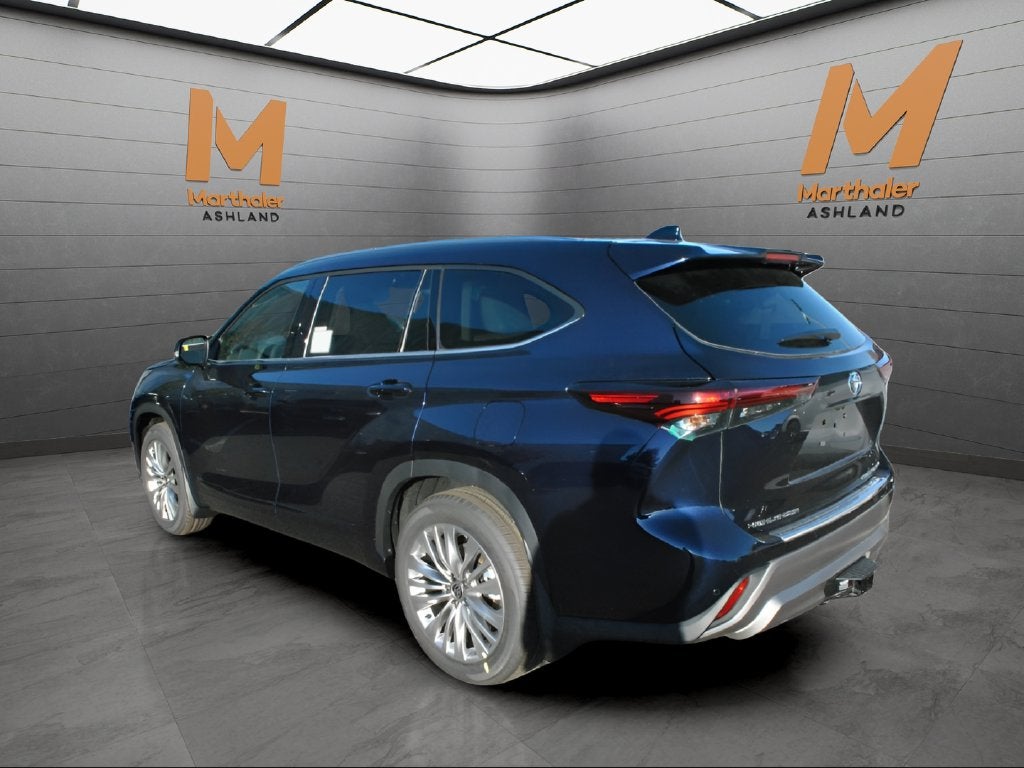 2026 Toyota Highlander Platinum