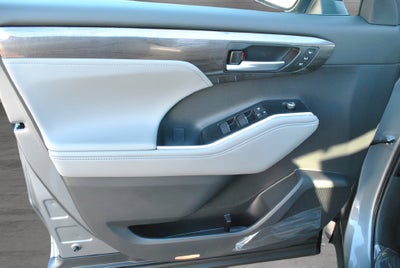 2026 Toyota Highlander Hybrid Limited