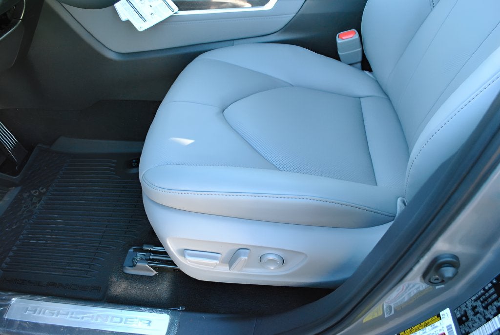 2026 Toyota Highlander Hybrid Limited