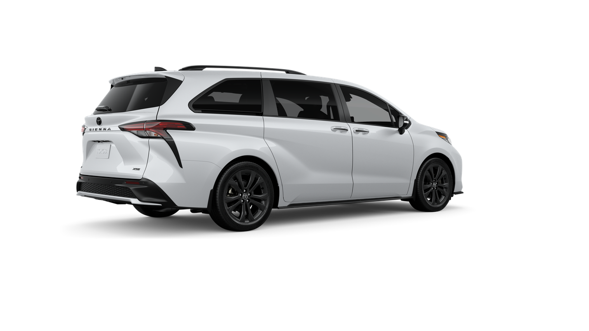 2026 Toyota Sienna XSE 7 Passenger