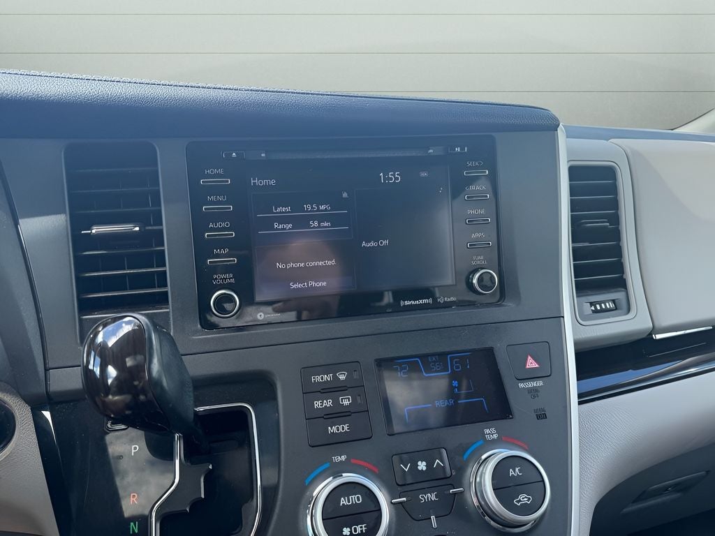 2020 Toyota Sienna XLE 8 Passenger FWD