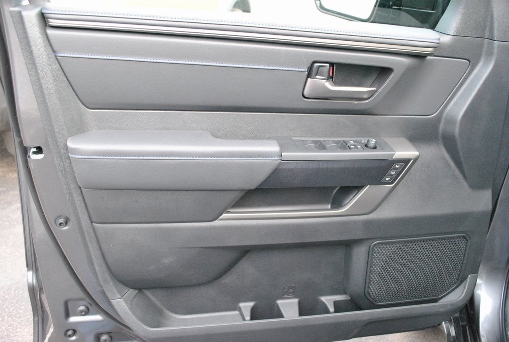 2026 Toyota Tundra i-FORCE MAX Platinum