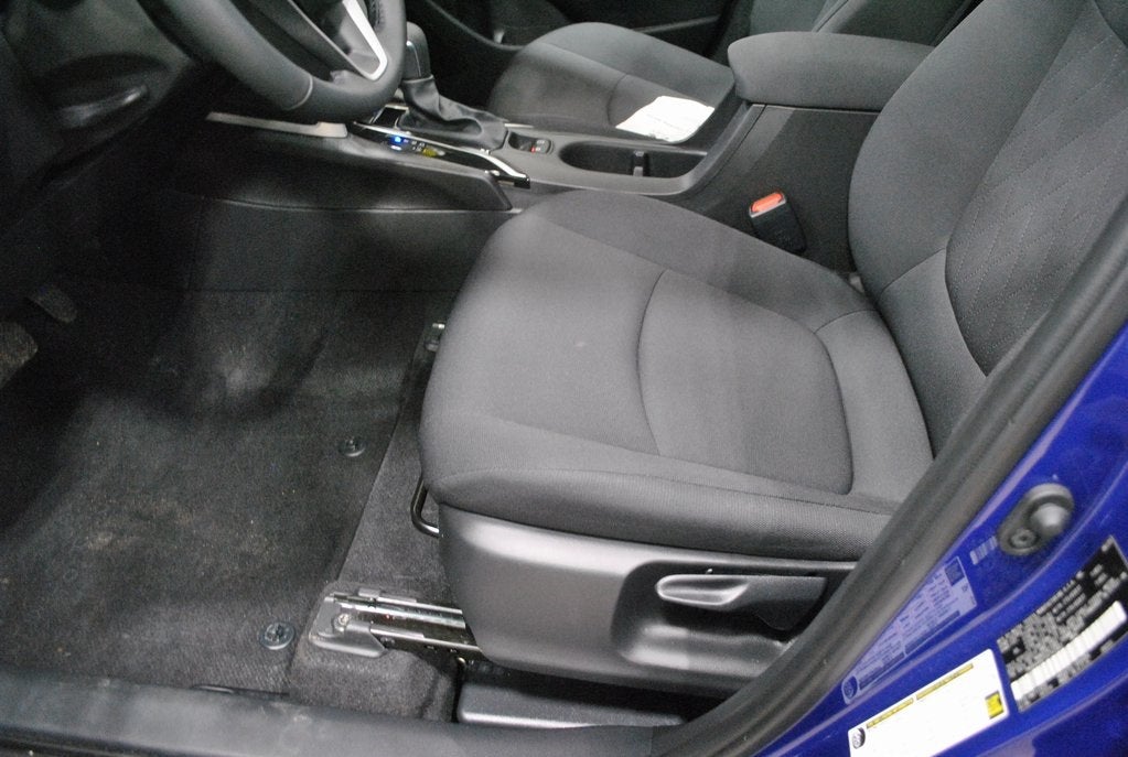 2025 Toyota Corolla Cross LE AWD