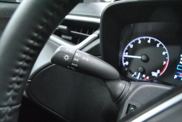 2025 Toyota Corolla Cross LE AWD