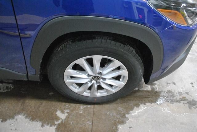 2025 Toyota Corolla Cross LE AWD