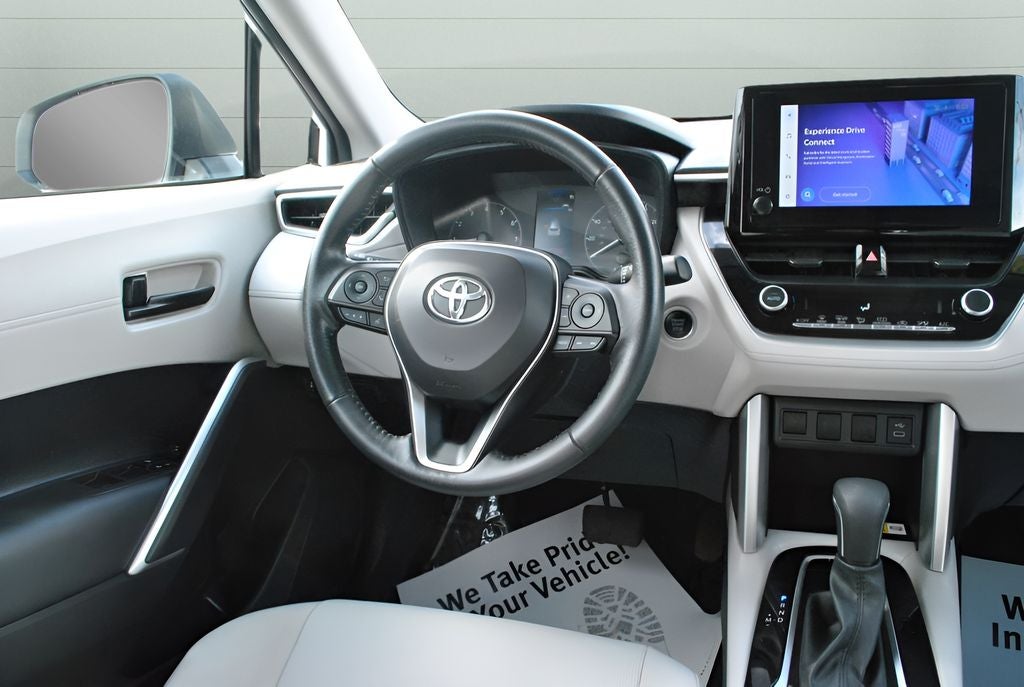 2023 Toyota Corolla Cross LE AWD