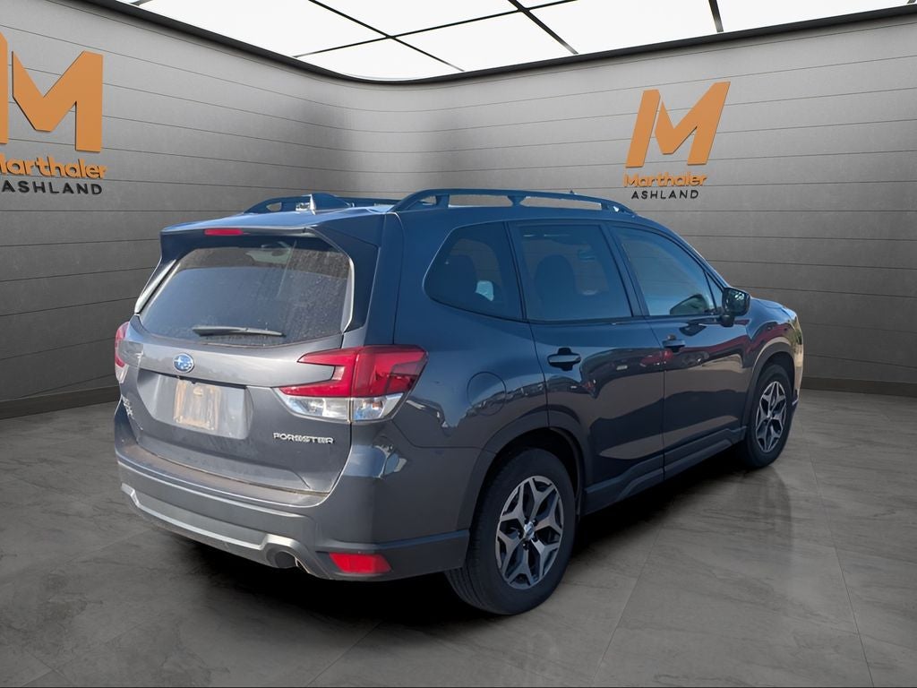2022 Subaru Forester Premium AWD