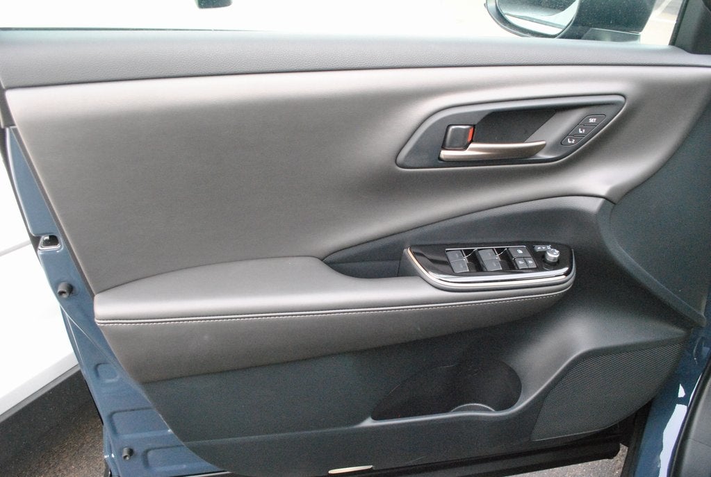 2026 Toyota Toyota Crown Nightshade