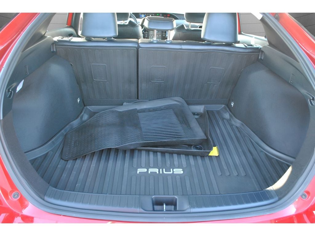 2022 Toyota PRIUS Limited FWD