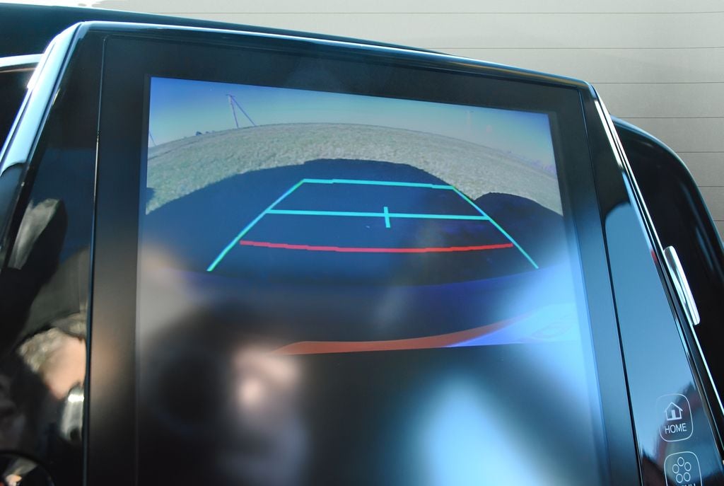 2022 Toyota PRIUS Limited FWD