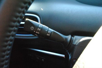2022 Toyota PRIUS Limited FWD