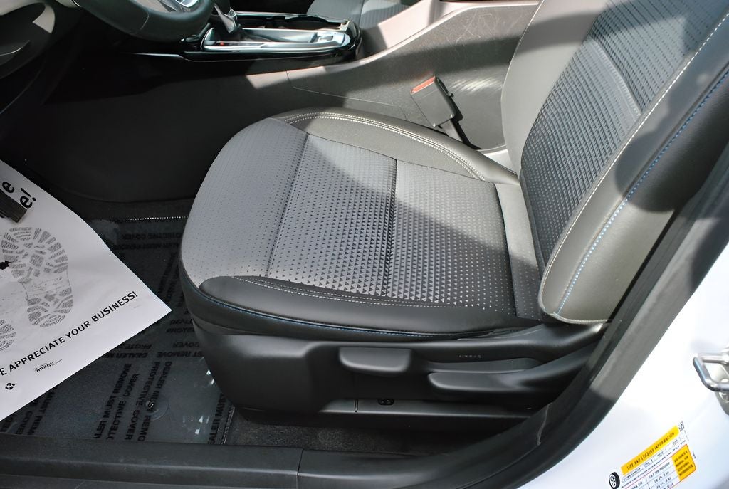 2025 Chevrolet Trax LT FWD