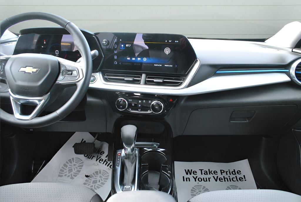 2025 Chevrolet Trax LT FWD