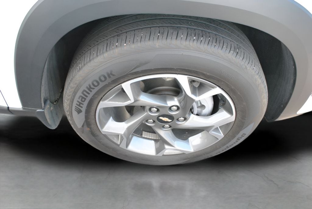 2025 Chevrolet Trax LT FWD