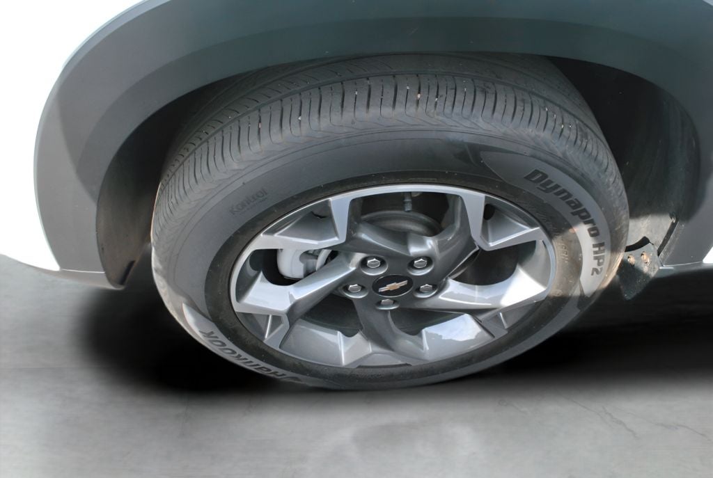 2025 Chevrolet Trax LT FWD