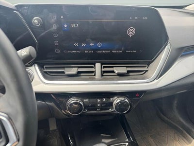 2025 Chevrolet Trax LT FWD