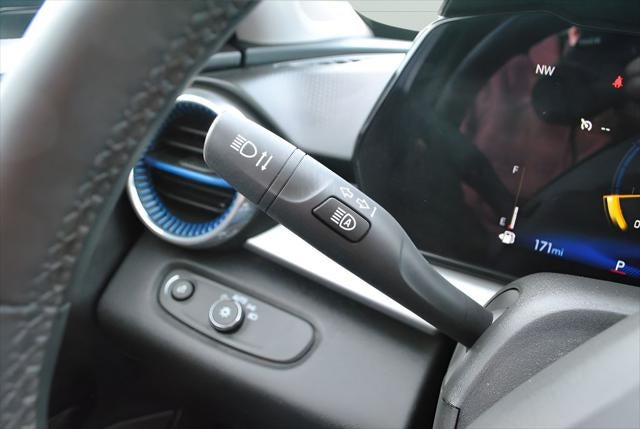 2025 Chevrolet Trax LT FWD
