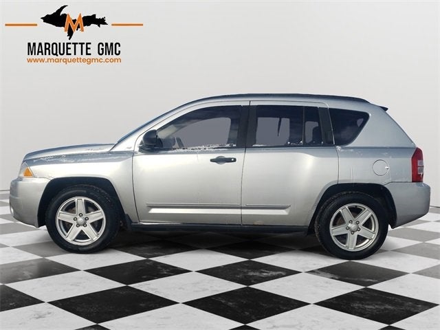 Used 2009 Jeep Compass Sport with VIN 1J4FT47B09D118226 for sale in Worthington, Minnesota