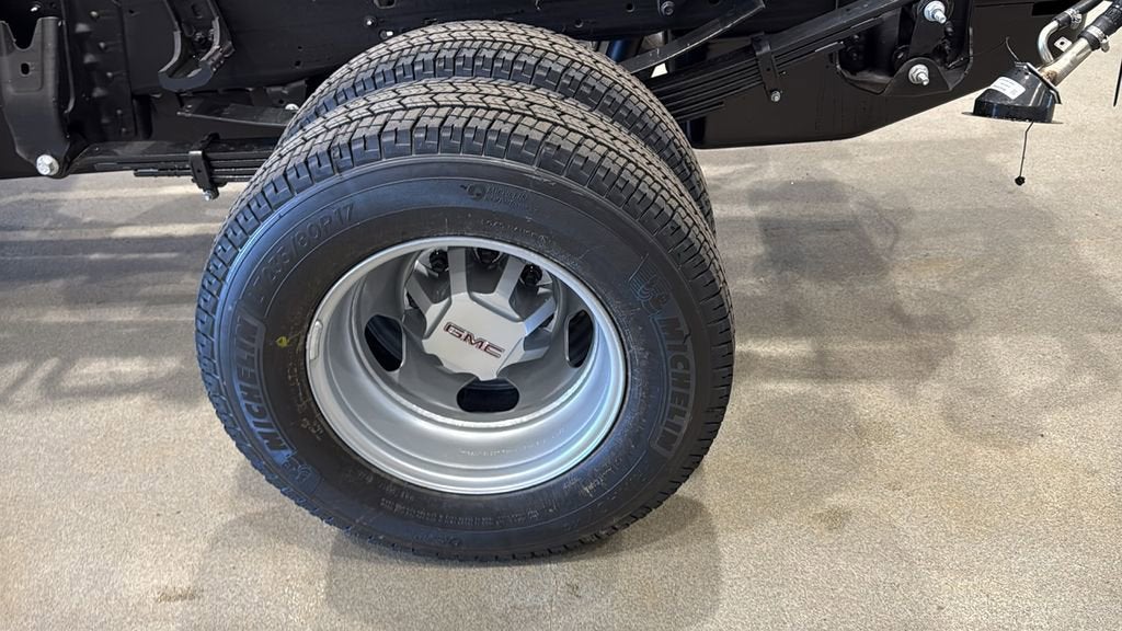 2026 GMC Sierra 3500 HD Chassis Cab Pro