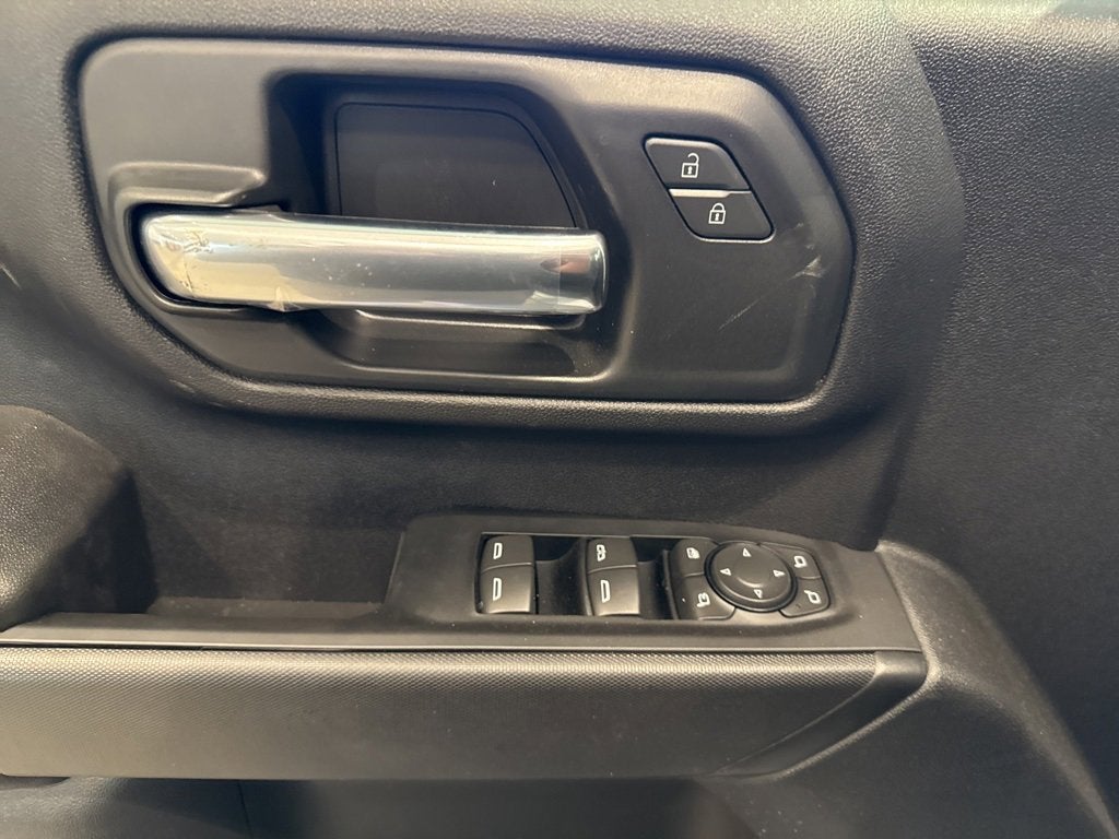 2025 GMC Sierra 3500 HD Chassis Cab Pro