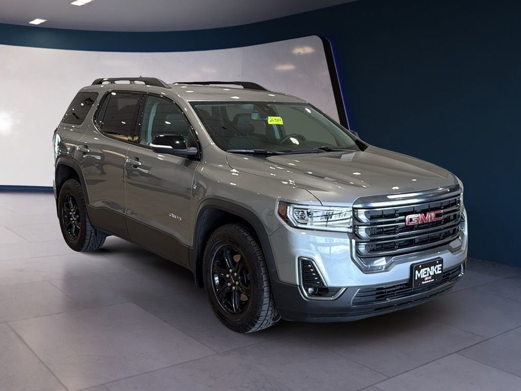 2023 GMC Acadia AT4