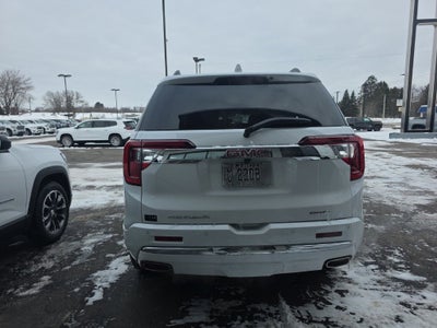 2023 GMC Acadia Denali