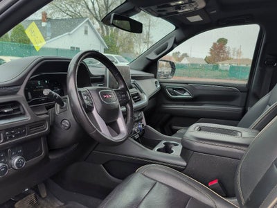 2022 GMC Yukon XL SLT