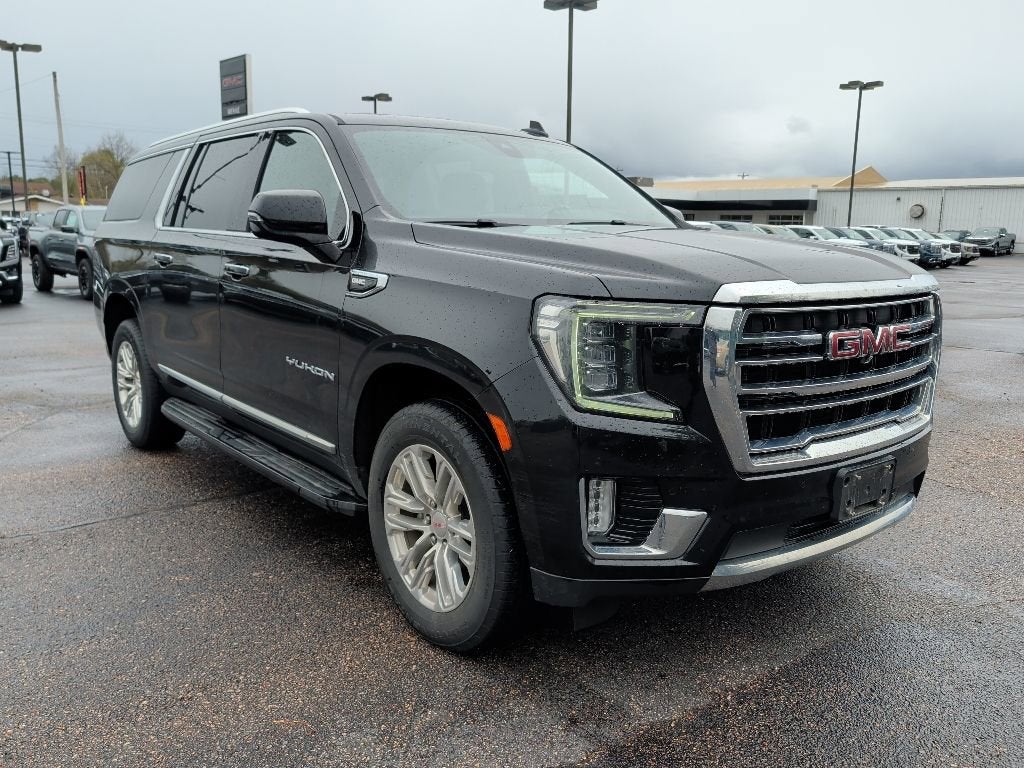 2022 GMC Yukon XL SLT