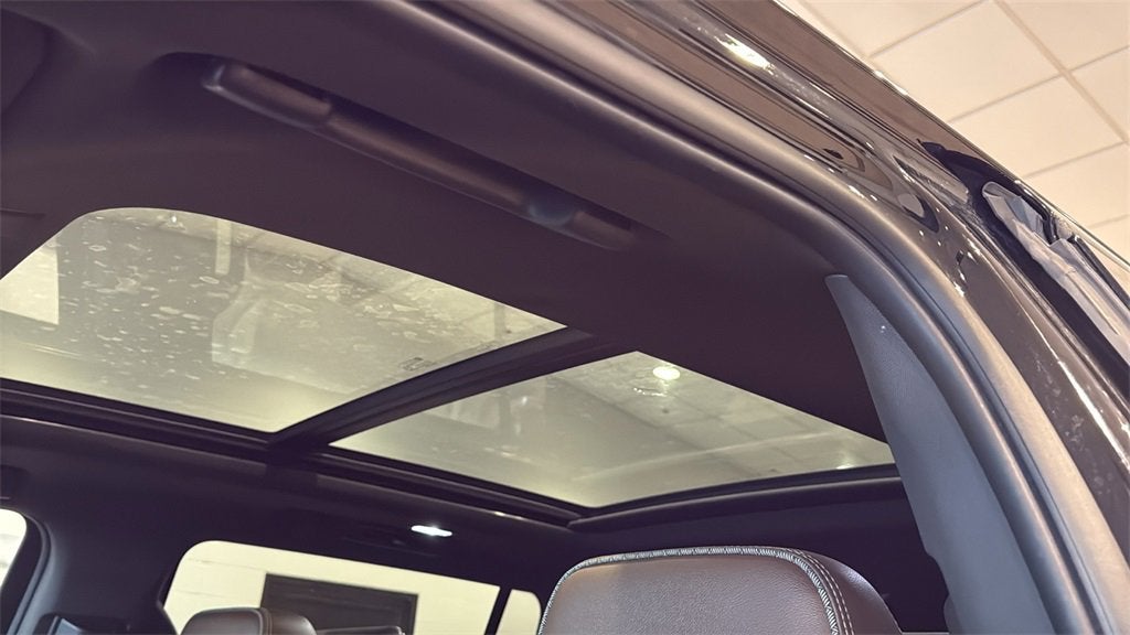 2022 Chevrolet Suburban High Country