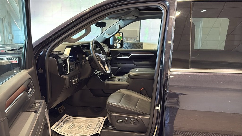 2025 GMC Sierra 3500 HD Denali