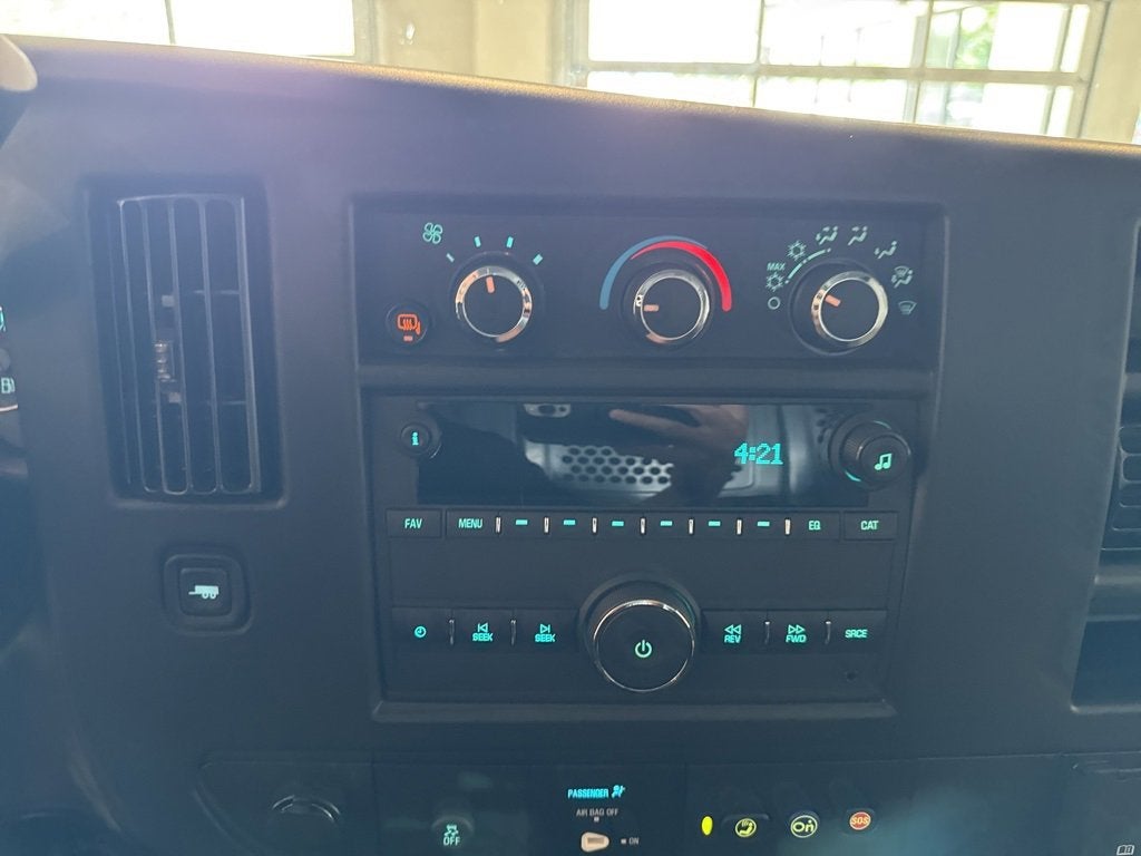 2025 GMC Savana Cargo 2500 Work Van