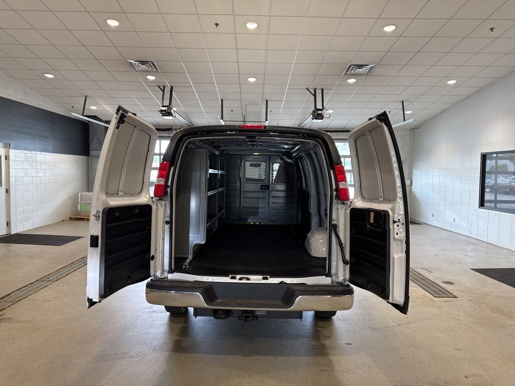 2025 GMC Savana Cargo 2500 Work Van