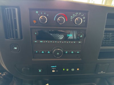 2025 GMC Savana Cargo 2500 Work Van